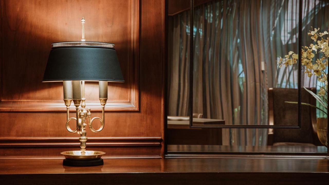 Hotel Park10 Медельїн Екстер'єр фото A table lamp