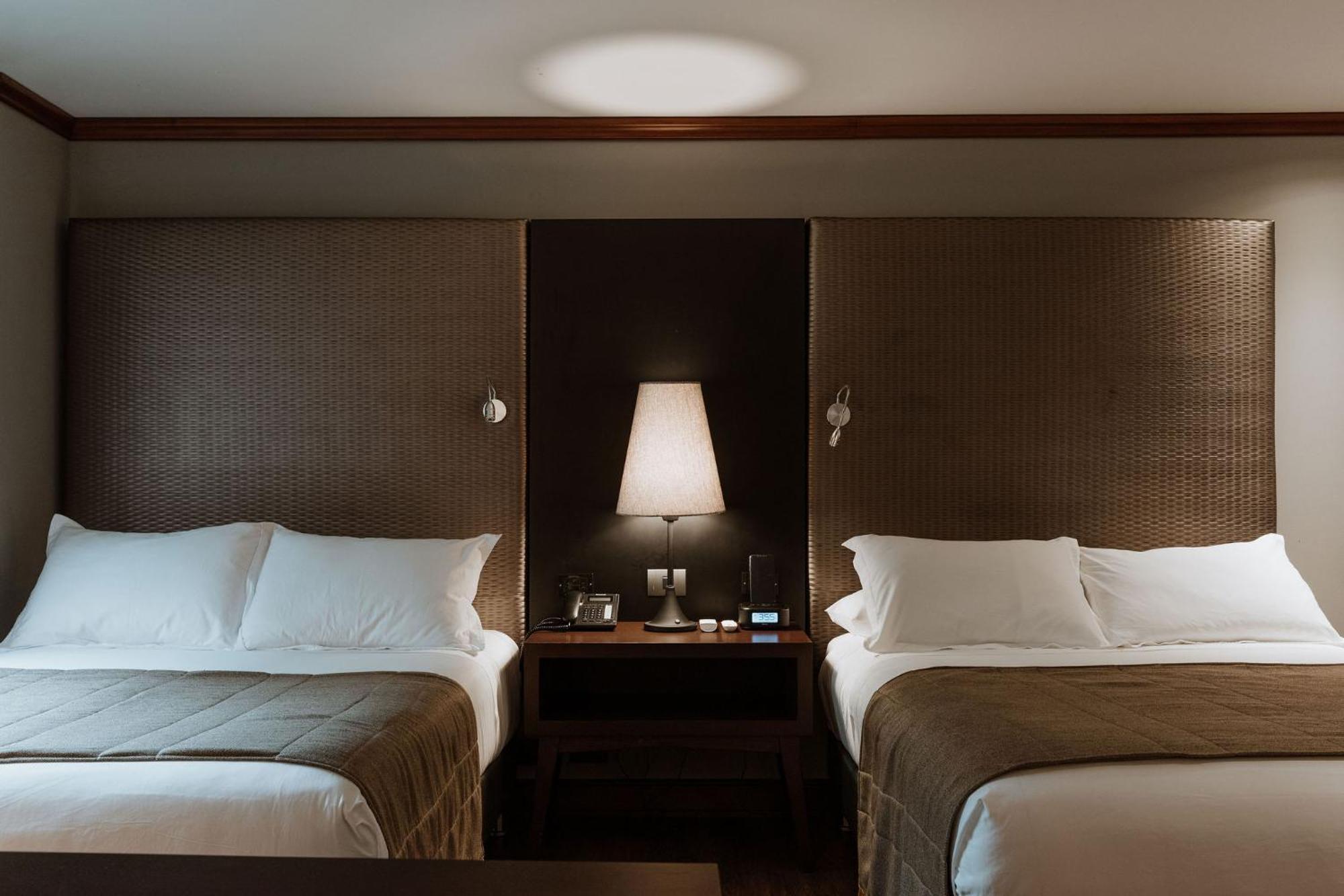 Hotel Park10 Медельїн Екстер'єр фото A room at the hotel
